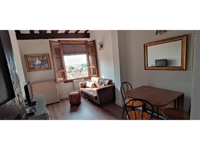 🏙️ APARTAMENTO REFORMADO, MUY LUMINOSO, CON BALCÓN Y VISTAS. photo 0