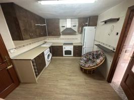 🏠 ¡AMPLIO PISO CENTRICO IDEAL PARA ESTUDIANTES!. SE ALQUILA POR HABITACIONES. photo 0