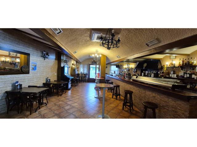 Restaurante en venta en Calzada de Calatrava photo 0