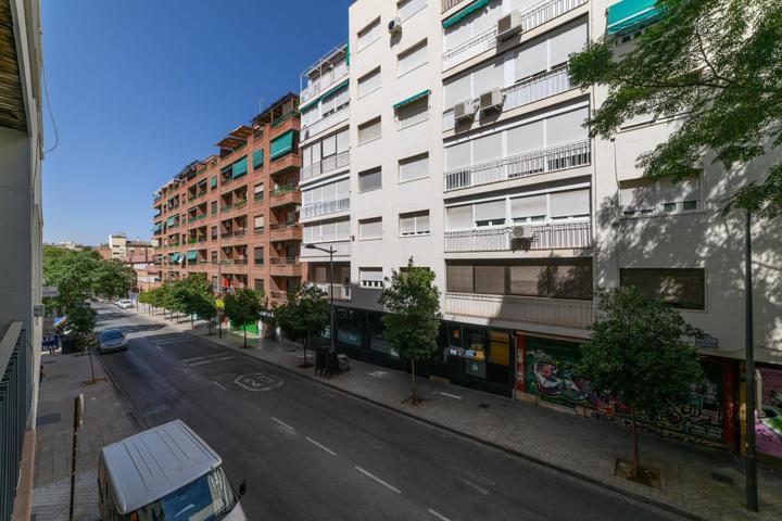 INMUEBLE CON GRANDES POSIBILIDADES EN CARRIL DEL PICÓN: EL PISO QUE ESTABAS BUSCANDO EN EL CENTRO DE photo 0