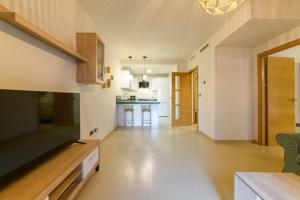 Tu nuevo hogar en La Zubia: moderno, equipado y luminoso photo 0