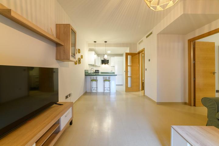 Tu nuevo hogar en La Zubia: moderno, equipado y luminoso photo 0