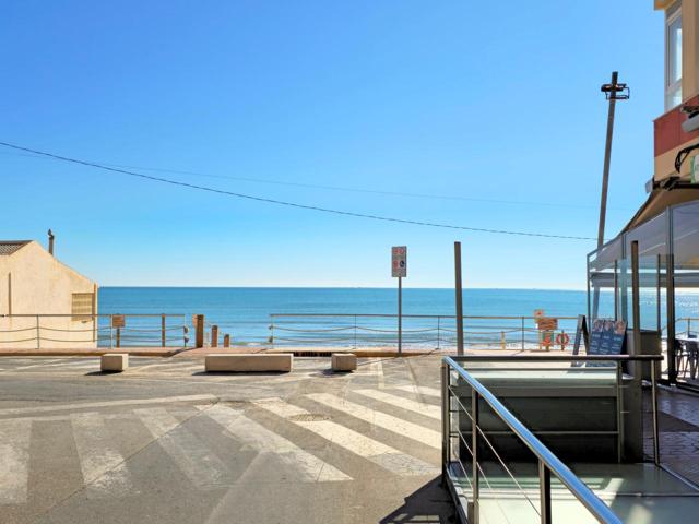 PRECIOSO APARTAMENTO REFORMADO JUNTO A LA PLAYA photo 0