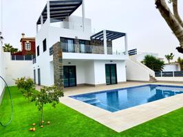 VILLA DE LUJO EN PRIMERA LINEA DE GOLF photo 0