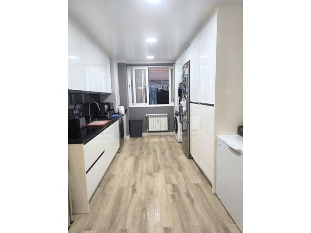 Piso en venta en Tenderina-Mercadín-Fozaneldi(33010) photo 0