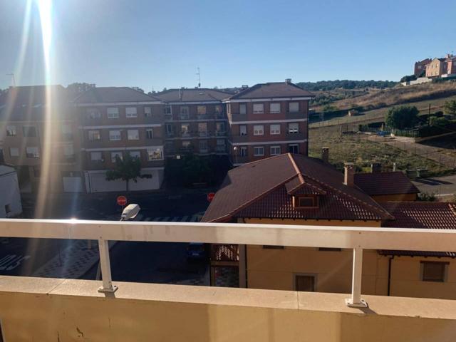 Venta de dúplex en Villaquilambre photo 0