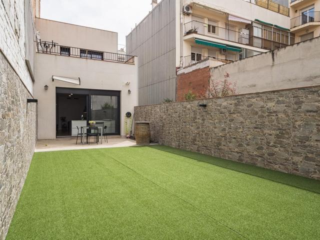Casa medianera de lujo Zona Esportiva Terrassa photo 0