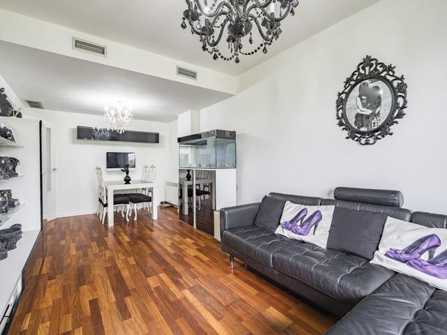 Piso de 3 habitaciones en Parque Europa de Barberá del Vallés photo 0