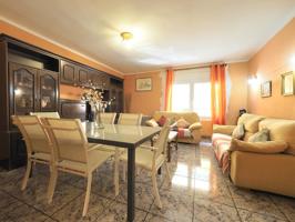 PISO EN VENTA EN FIGUERES photo 0