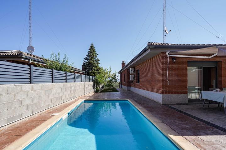 EXCLUSIVO CHALET UNIFAMILIAR EN MASQUEFA photo 0