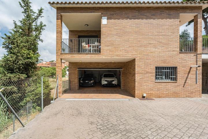 Casa con GRAN terreno en sant Fost residencial photo 0