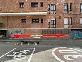 Amplio local de 95 m2 con acceso directo desde la comunidad y puerta de garaje independiente. photo 0