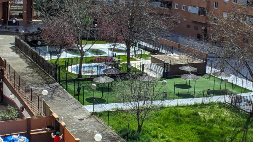 ATICO DUBPLEX CON 3 DORMITORIOS, 3 BAÑOS. 4 TERRAZAS. GARAJE TIPO BOX, TRASTERO Y PISCINA photo 0