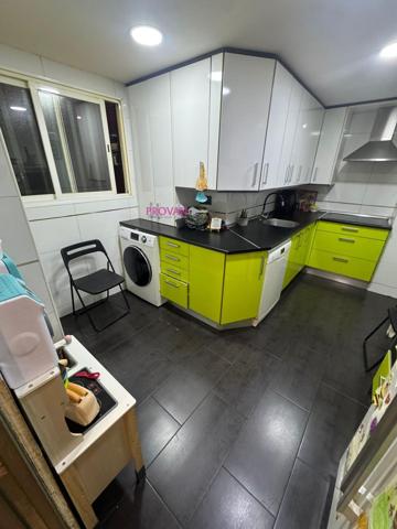 CON 3 DORMITORIOS Y TERRAZA EN JUNCAL!! photo 0