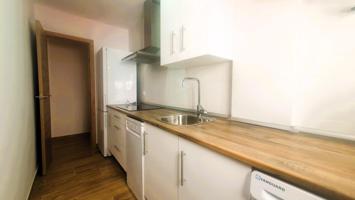 Piso Reformado crta. Carmona photo 0