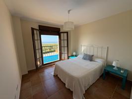 Apartamento en urbanización Pelícanos con vistas al mar. photo 0