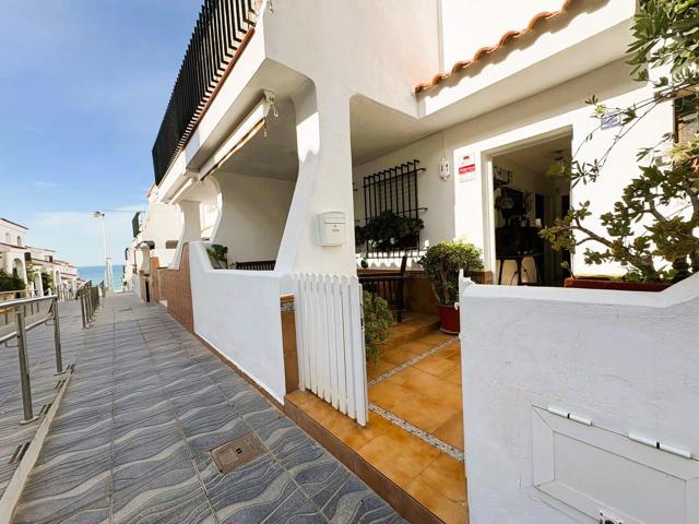 CASA EN CAÑO GUERRERO PRIMERA LINEA DE MAR photo 0