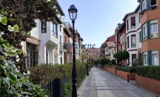 Piso En venta en Algorta, Getxo photo 0