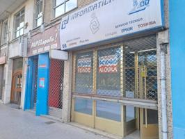 LOCAL EN VENTA O ALQUILER EN AVENIDA CANTABRIA ACONDICIONADO PARA CUALQUIER TIPO DE NEGOCIO photo 0