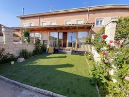 Casa adosada en venta en Sotragero con amplio jardin photo 0