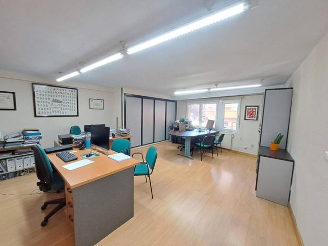 SE VENDE OFICINA PARA ENTRAR A TRABAJAR EN ZONA AVD DEL CID photo 0