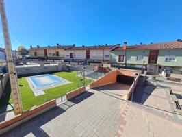 PRECIOSO DUPLEX EN URBANIZACION PRIVADA CON PISCINA Y JARDINES A UN PASO DE BURGOS photo 0