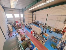 SE VENDE AMPLIA NAVE DE 420 M2 TOTALMENTE ACONDICIONADA EN EL POLIGONO DE GAMONAL-VILLIMAR photo 0