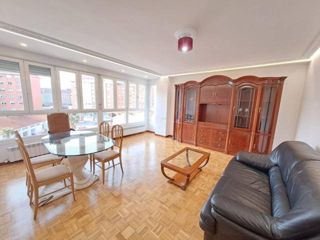 ESPECTACULAR PISAZO REFORMADO DE 3 DORMITORIOS 2 BAÑOS EN ZONA SUR photo 0