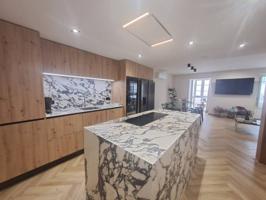 PRECIOSO E IMPRESIONANTE DUPLEX A ESTRENAR EN PLENO CENTRO HISTORICO photo 0