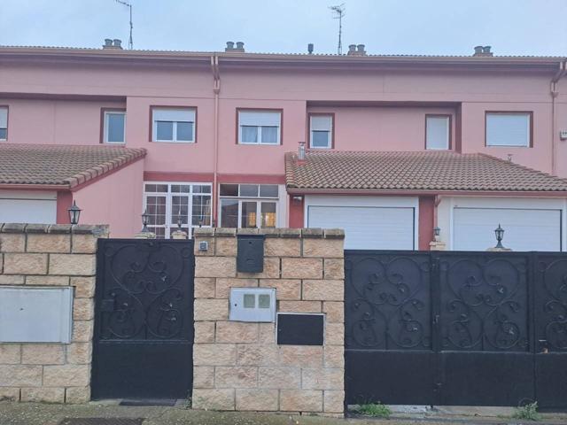 AMPLIO CHALET REFORMADO CON TERRAZA, JARDIN, 6 DORMITORIOS Y 3 BAÑOS A UN PASO DE BURGOS photo 0