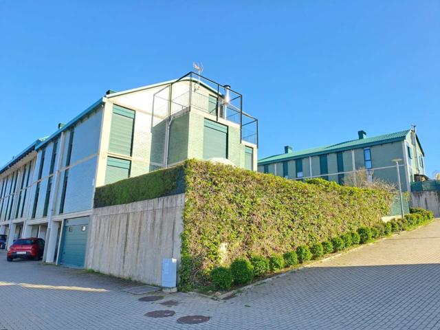 PRECIOSO CHALET PARA ENTRAR A VIVIR CON JARDIN A UN PASO DE BURGOS photo 0
