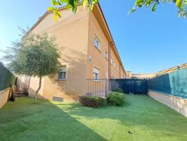 IMPRESIONANTE CHALET PARA ENTRAR A VIVIR CON JARDIN EN VILLAGONZALO photo 0