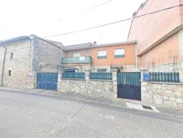 BONITA CASA PARA ENTRAR A VIVIR CON PATIO-JARDIN, TERRAZA Y GARAJE A UN PASO DE BURGOS photo 0