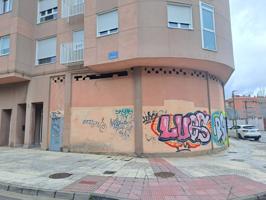 SE VENDE LOCAL DE 64 M2 DE OBRA EN ZONA CRUCERO photo 0