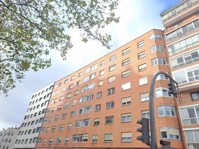 PISAZO A SUR DE 3 DORMITORIOS CON TERRAZA PARA ENTRAR A VIVIR EN CRTA POZA photo 0