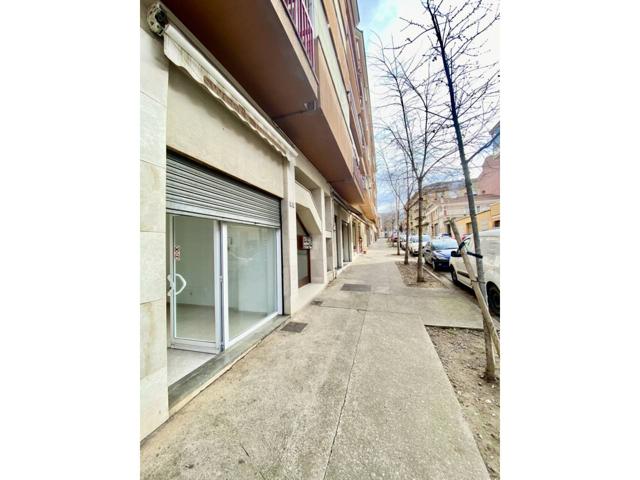 LOCAL EN VENTA OLOT photo 0