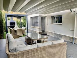 CHALET EN VENTA - OLOT photo 0