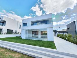 17 magníficas villas de lujo en Duquesa photo 0