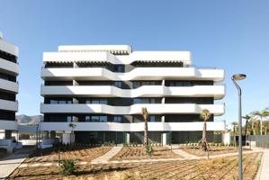 Apartamento Planta Media en venta en Los Alamos photo 0