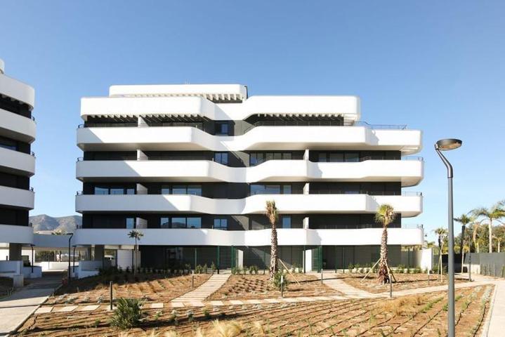 Apartamento Planta Media en venta en Los Alamos photo 0
