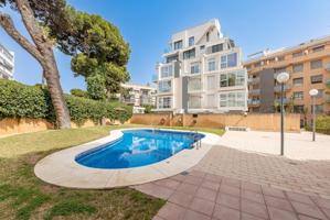 Piso En venta en Solymar - Puerto Marina, Benalmádena photo 0