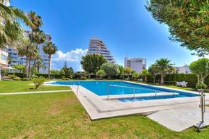 Apartamento Planta Media en venta en Benalmadena Costa photo 0