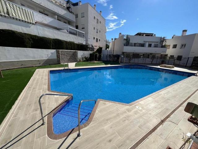 Apartamento en Planta Última en venta en Torrequebrada photo 0