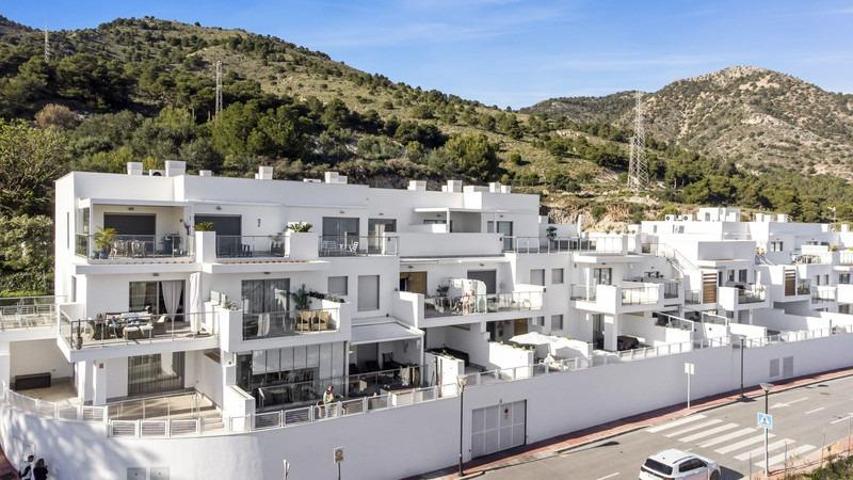 Apartamento Planta baja en venta en Benalmadena Pueblo photo 0