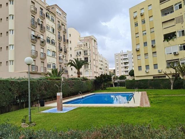 Apartamento Planta Media en venta en Torremolinos Centro photo 0