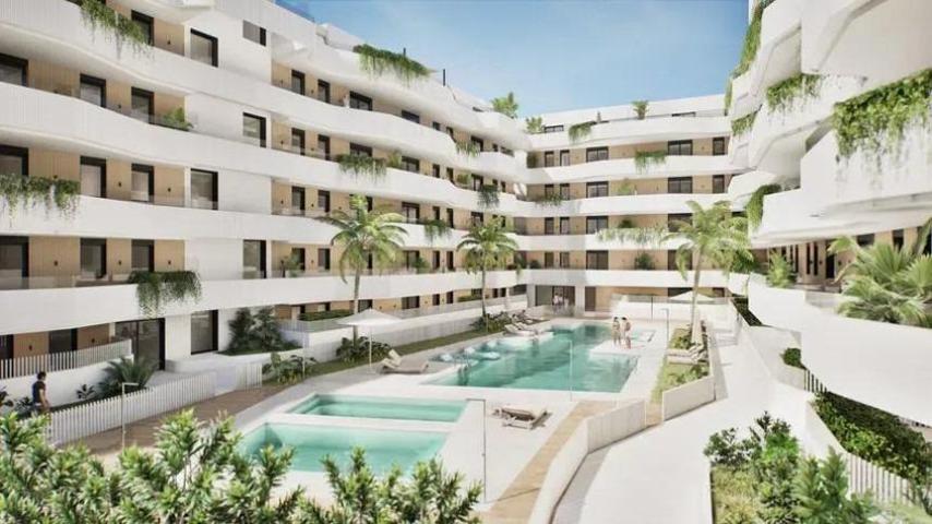 Nueva promocion de pisos en Las Lagunas, Mijas photo 0
