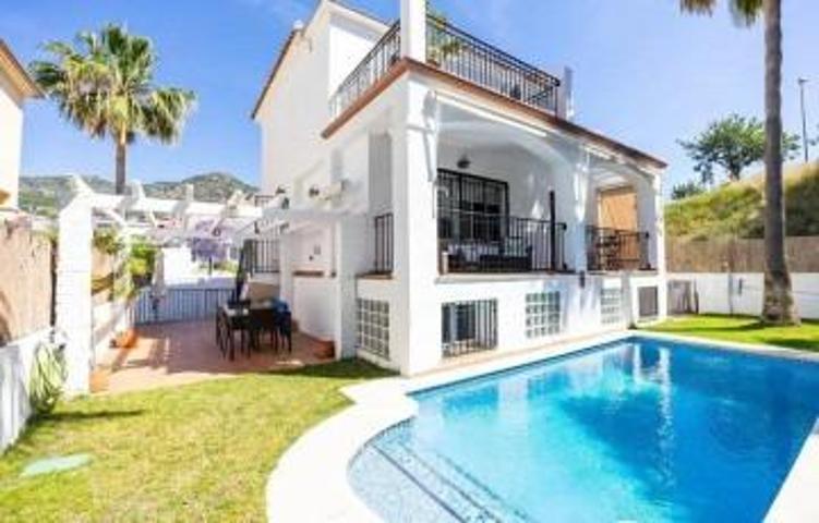 VILLA INDEPENDIENTE REFORMADA EN BENALMÁDENA Pueblo photo 0