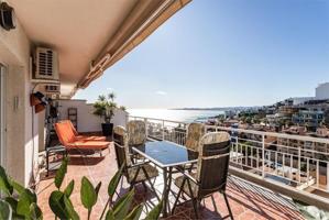 Apartamento Planta Media en venta en Torrequebrada photo 0
