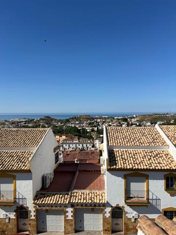 CHALET ADOSADO OPORTUNIDAD IMPERDIBLE photo 0