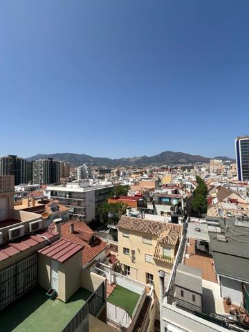 Exclusiva propiedad a 50 metros del mar en Fuengirola – Lujo, amplitud y vistas incomparables photo 0